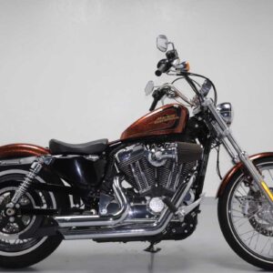 HARLEY DAVIDSON SPORTSTER XL 1200V SEVENTY TWO 2014