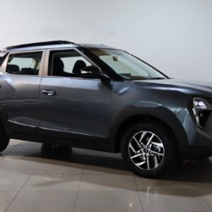 MAHINDRA XUV3XO 1.2T AX5 A/T 2026