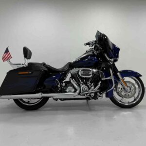 HARLEY DAVIDSON CVO STREET GLIDE (121) 2016