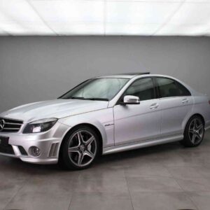 MERCEDES-BENZ C63 AMG 2010
